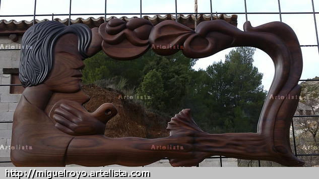 LATINO Talla Figurativa